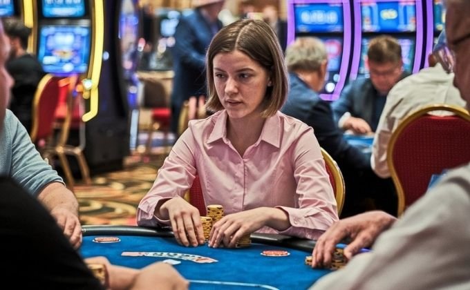 성공적인 베팅 전략: 슬롯 게임에서의 팁과 bet365 활용법