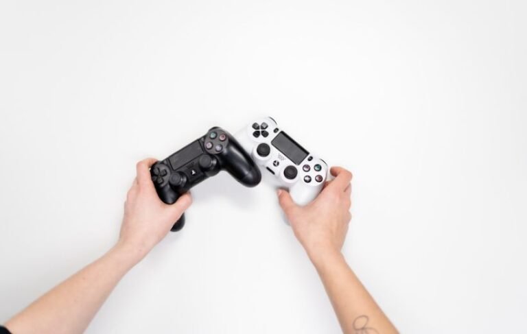 Exploring the World of Online Multiplayer Games
